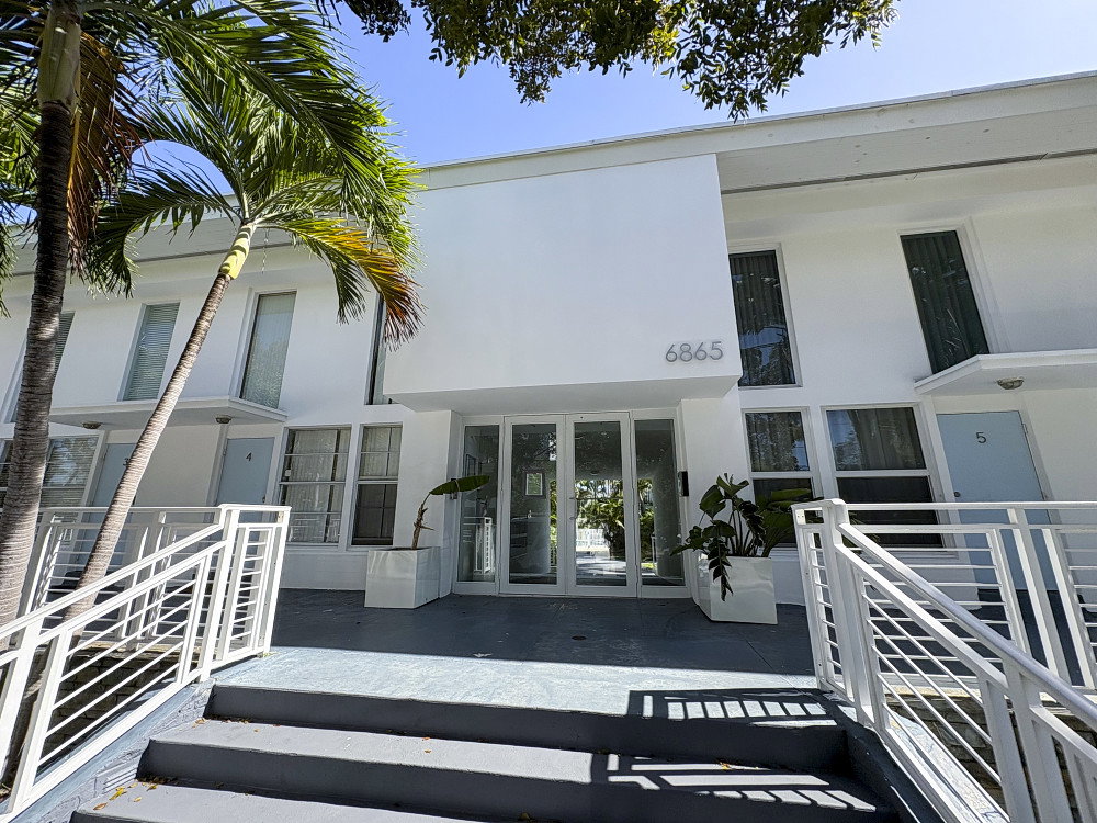 The Tropical Resort Condo